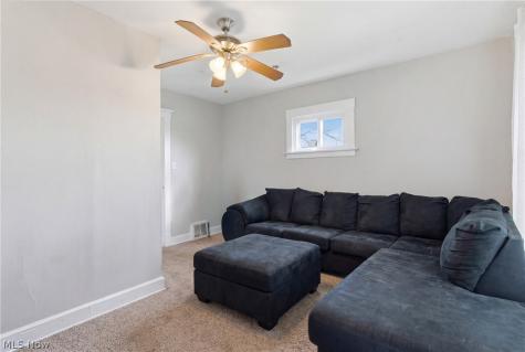 4025 E 144th Street Cleveland OH 44128