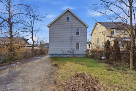 4025 E 144th Street Cleveland OH 44128