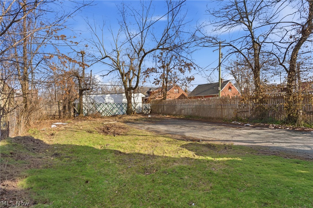 4025 E 144th Street Cleveland OH 44128