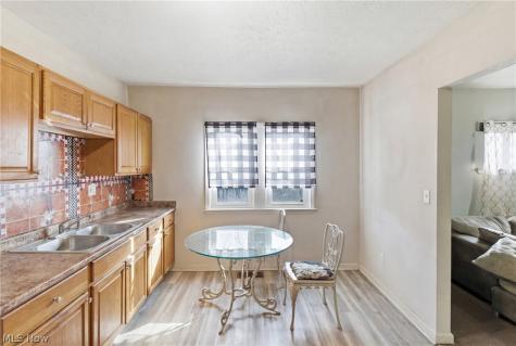 4025 E 144th Street Cleveland OH 44128