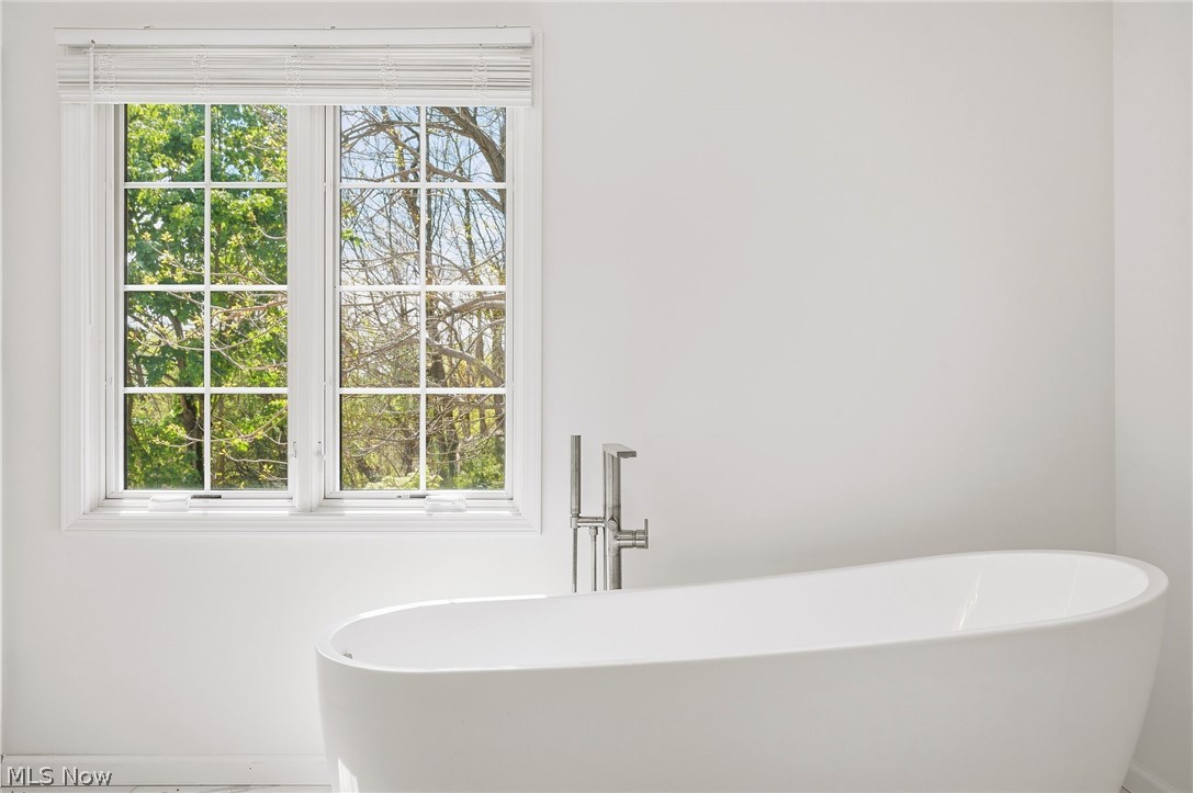 58 W Orange Street Chagrin Falls OH 44022