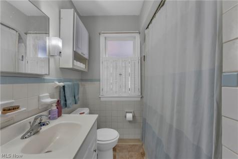 7601 Wooster Parma OH 44129