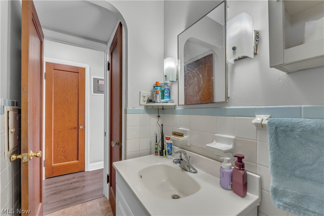 7601 Wooster Parma OH 44129