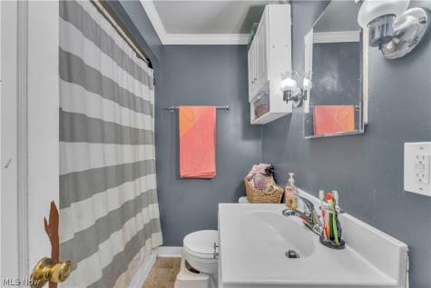 7601 Wooster Parma OH 44129