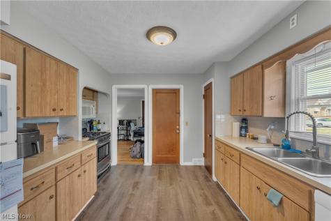 7601 Wooster Parma OH 44129