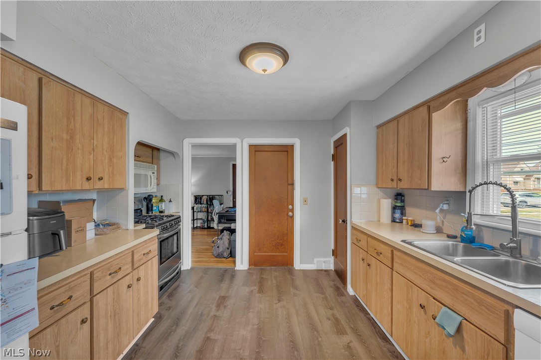 7601 Wooster Parma OH 44129