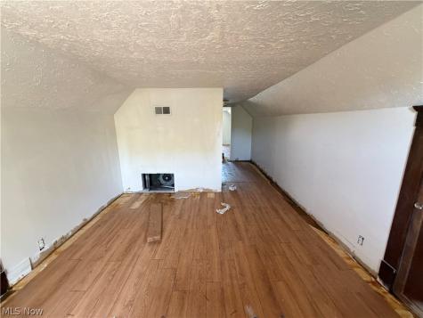 1190 E 84th Street Cleveland OH 44103