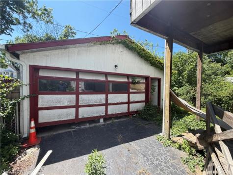1190 E 84th Street Cleveland OH 44103