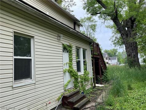 8018 Platt Avenue Cleveland OH 44104