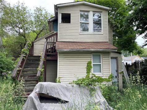 8018 Platt Avenue Cleveland OH 44104