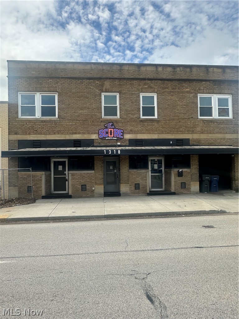 1318 Warrensville Center Road Cleveland Heights OH 44121