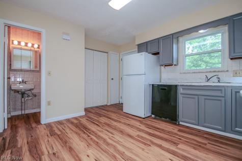4296 & 4300 Lorwood Drive Stow OH 44224