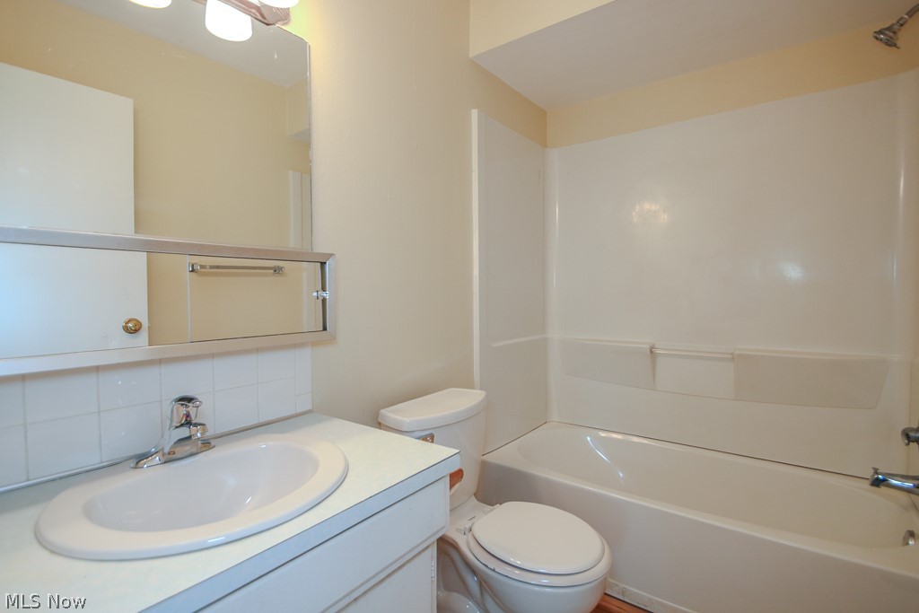 4296 & 4300 Lorwood Drive Stow OH 44224