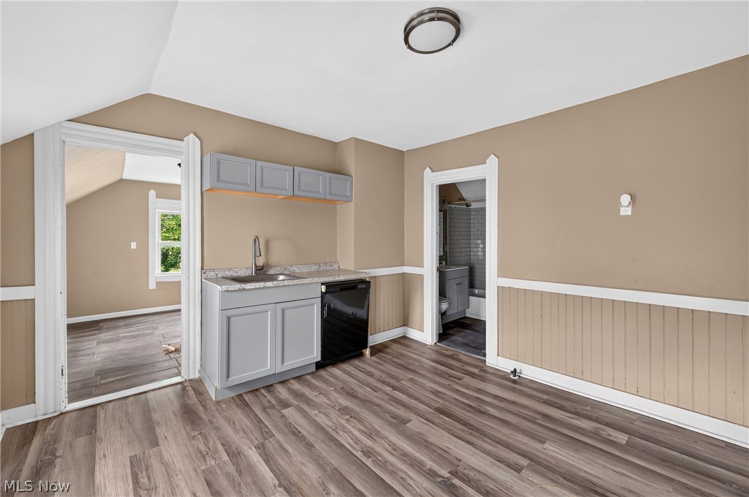 2026 W 44th Street Cleveland OH 44113