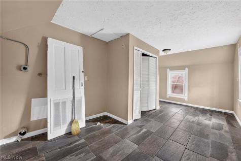 2026 W 44th Street Cleveland OH 44113