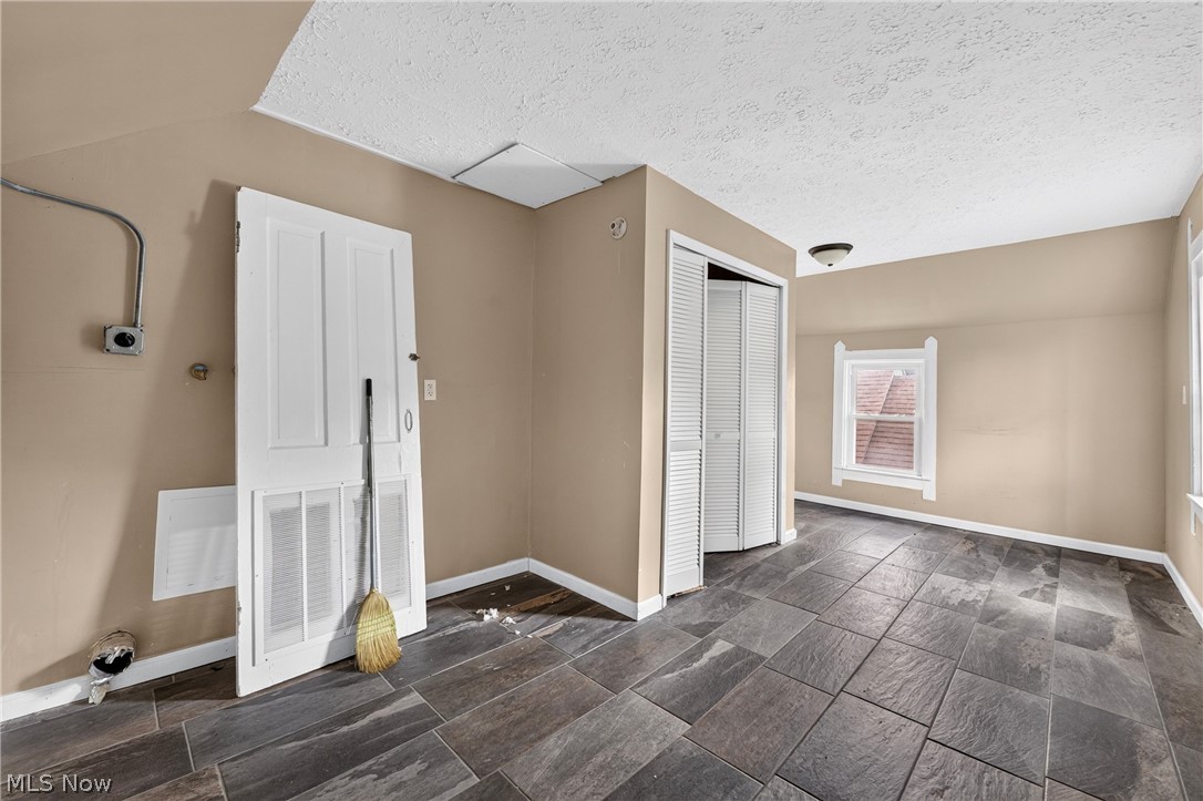 2026 W 44th Street Cleveland OH 44113