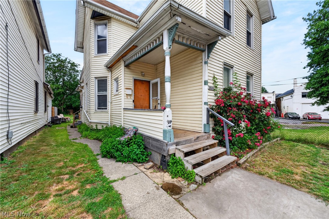 2026 W 44th Street Cleveland OH 44113