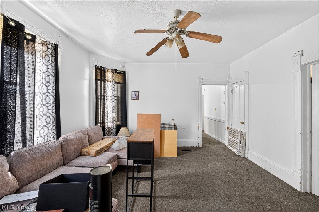 2026 W 44th Street Cleveland OH 44113
