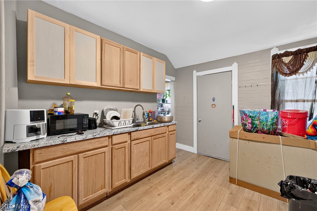 2026 W 44th Street Cleveland OH 44113