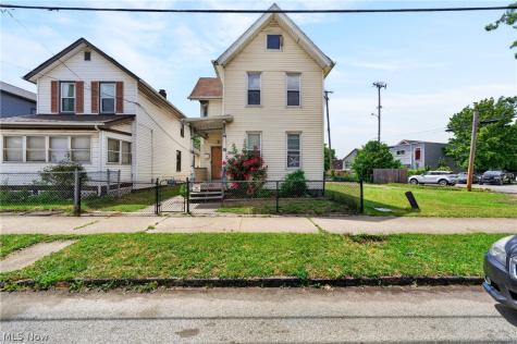 2026 W 44th Street Cleveland OH 44113