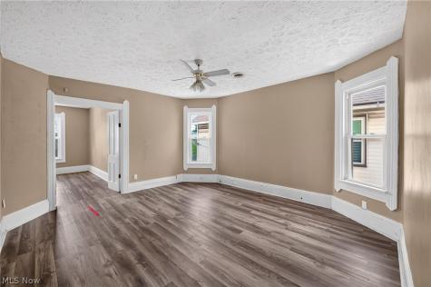 2026 W 44th Street Cleveland OH 44113