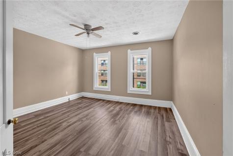 2026 W 44th Street Cleveland OH 44113