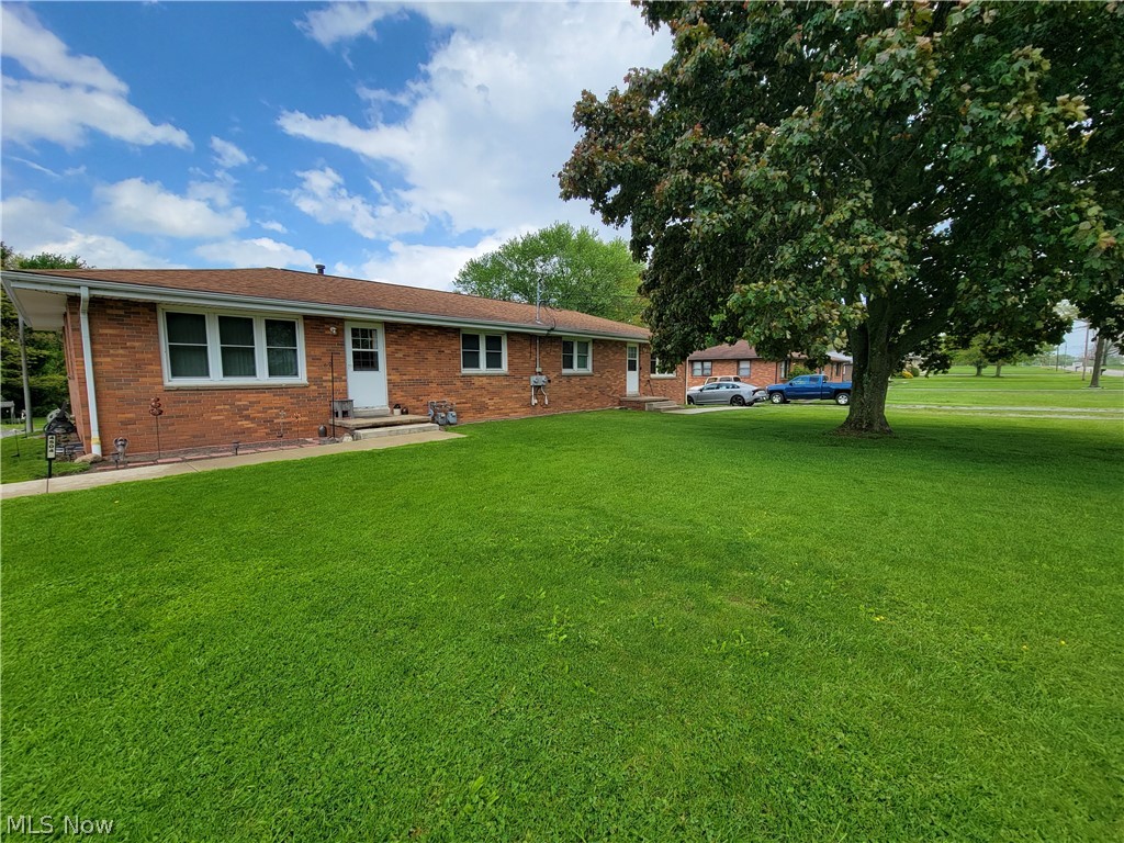 4504/4506 Middletown Road E New Middletown OH 44442