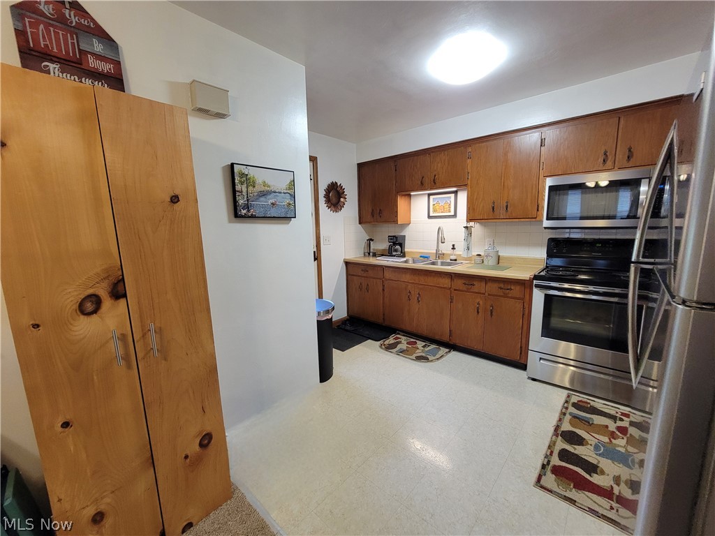 4504/4506 Middletown Road E New Middletown OH 44442