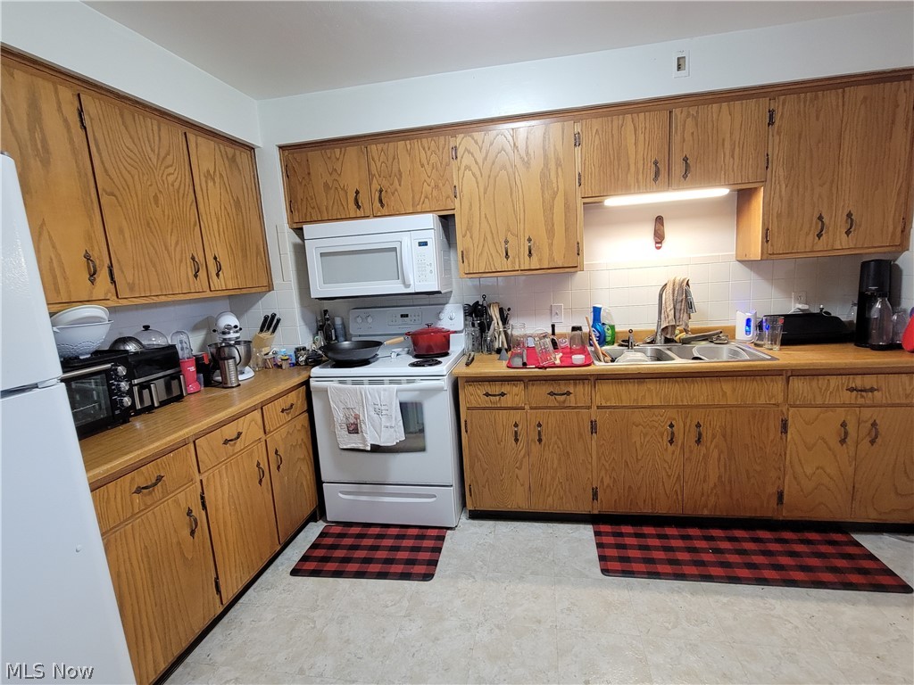 4504/4506 Middletown Road E New Middletown OH 44442