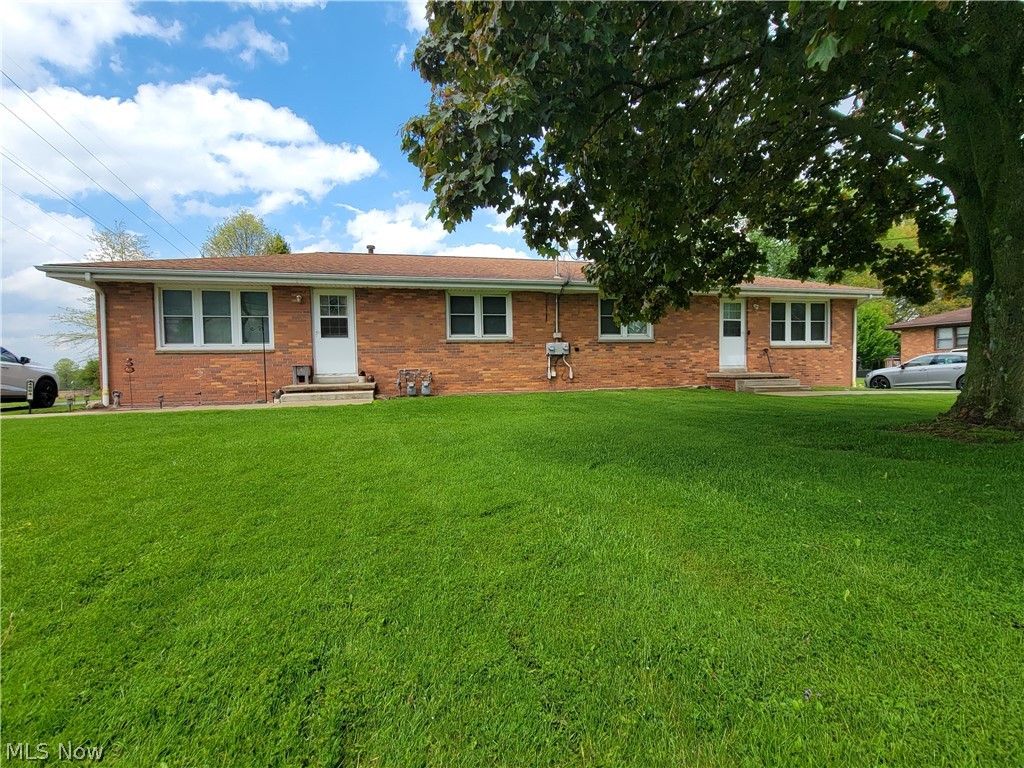 4504/4506 Middletown Road E New Middletown OH 44442