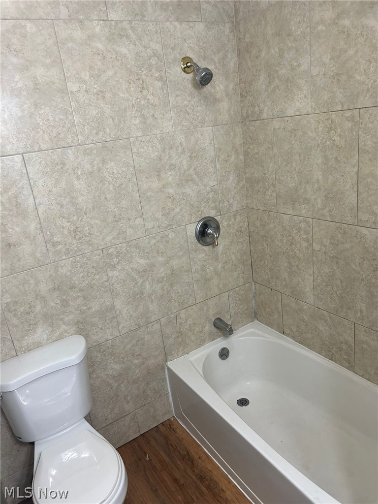 1275 Donald Avenue Lakewood OH 44107