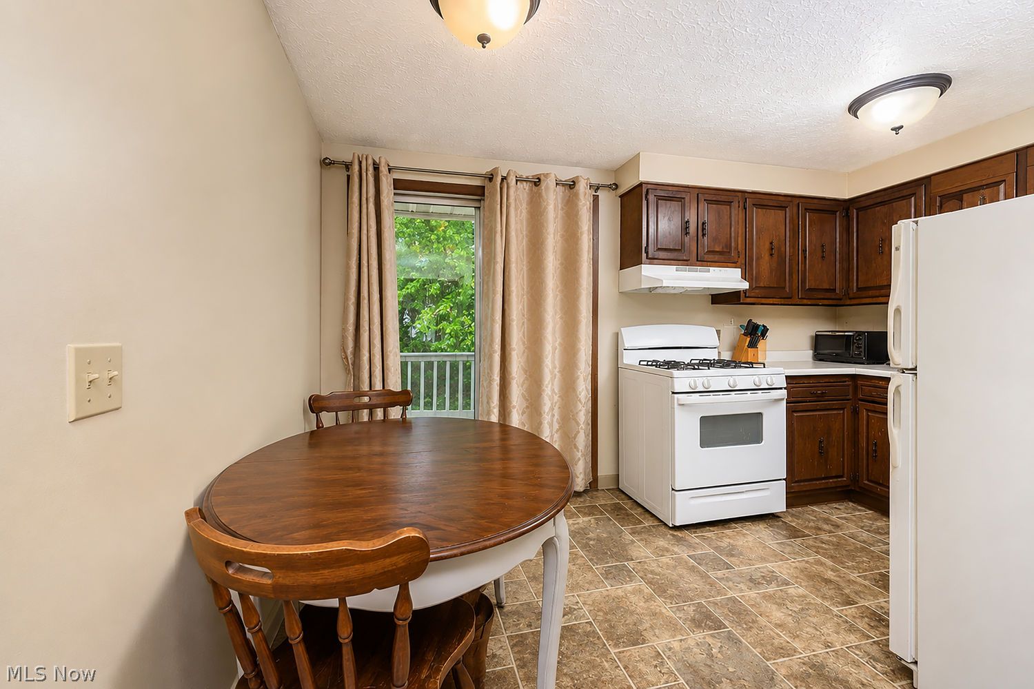 341 Stewart Avenue NW Massillon OH 44646