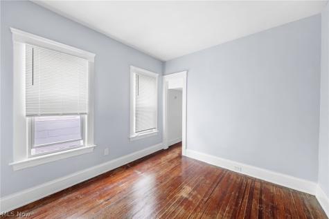 3229 Scranton Road Cleveland OH 44109