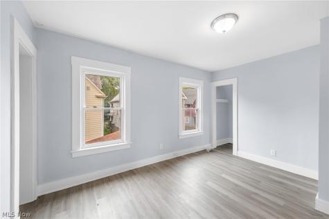 3229 Scranton Road Cleveland OH 44109