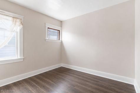 1907 W 71st Street Cleveland OH 44102