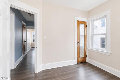 1907 W 71st Street Cleveland OH 44102
