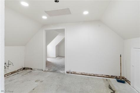 1907 W 71st Street Cleveland OH 44102