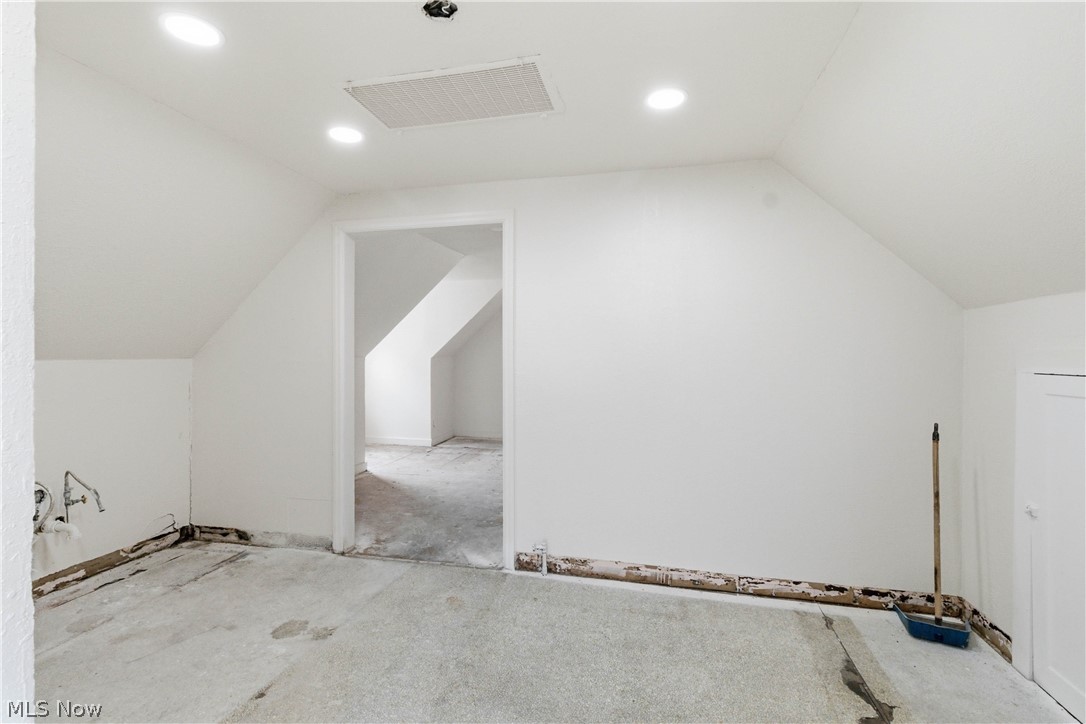 1907 W 71st Street Cleveland OH 44102
