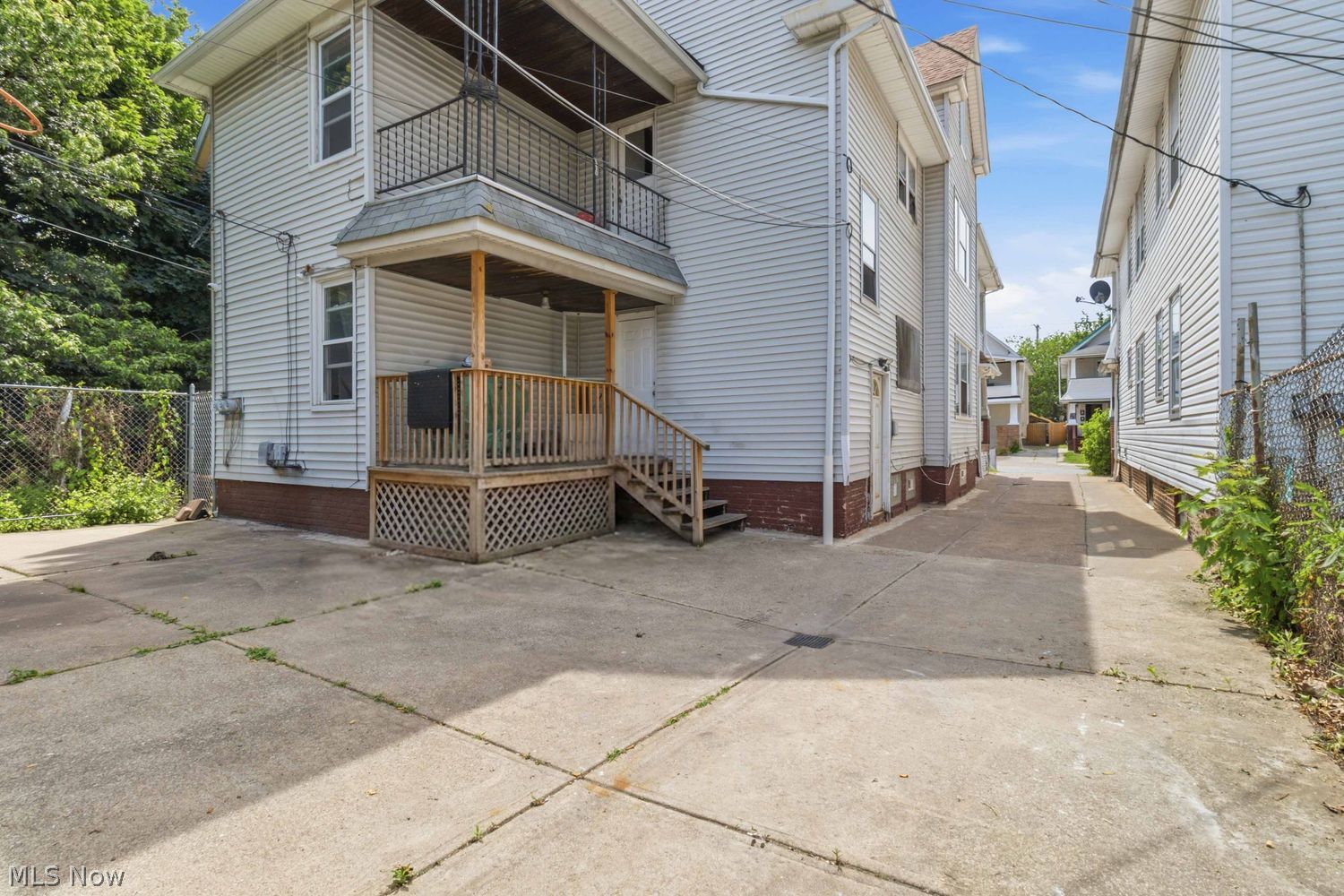 1907 W 71st Street Cleveland OH 44102
