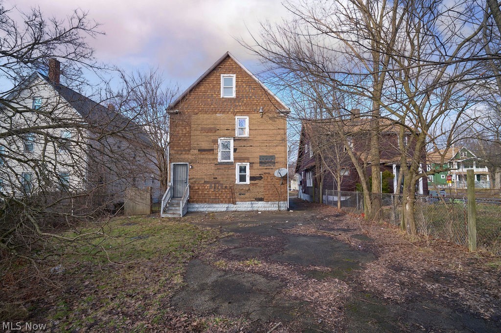9714 Orleans Avenue Cleveland OH 44105
