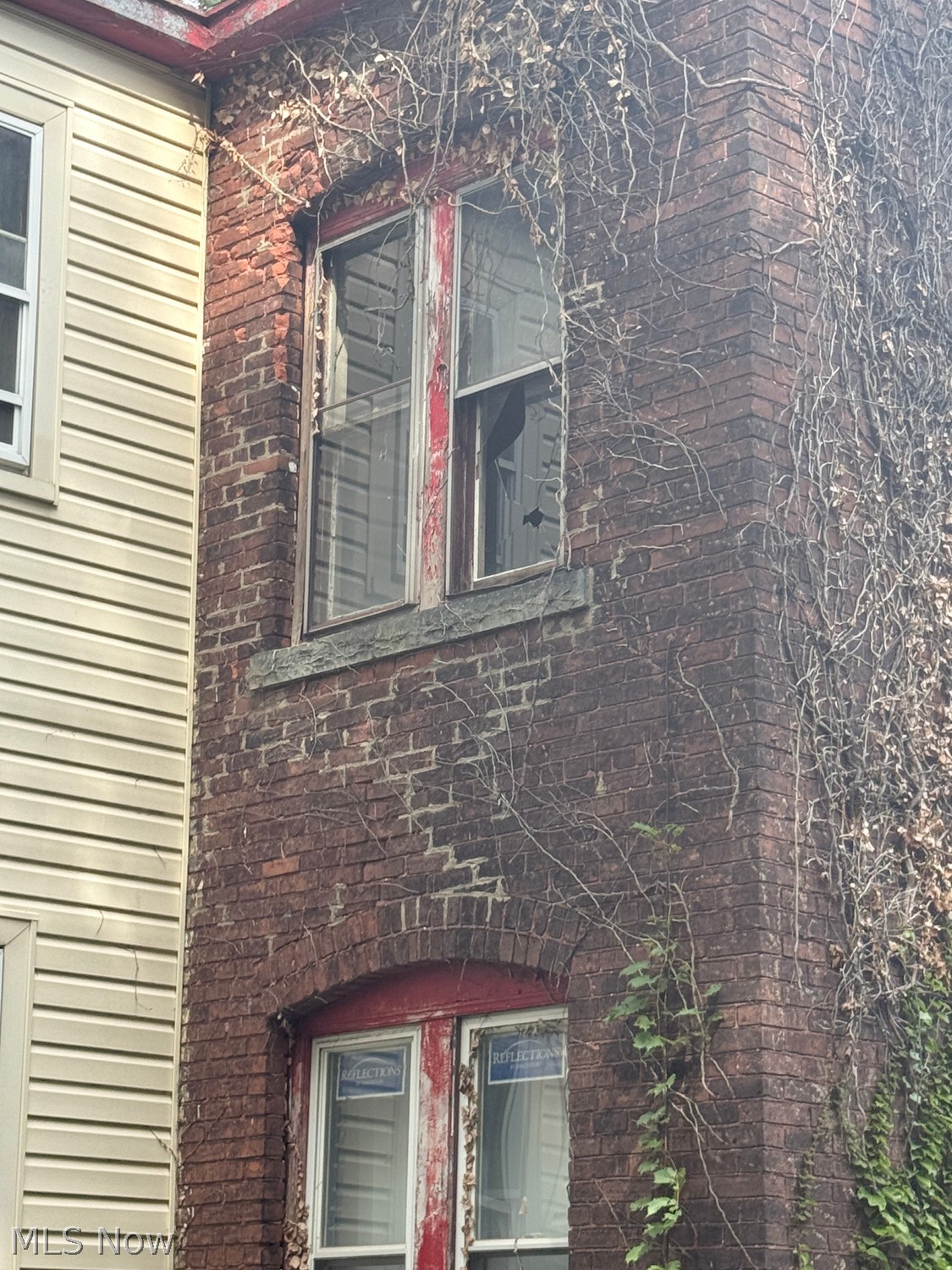 1316 E 112th Street E Cleveland OH 44106