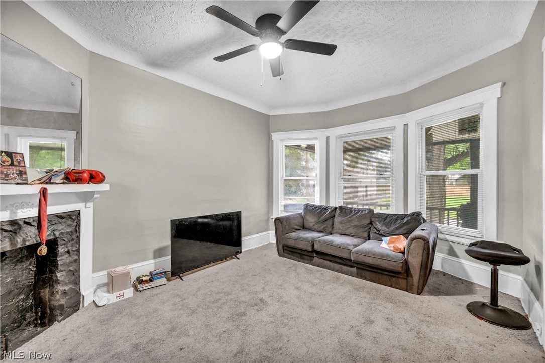1352 E 86th Cleveland OH 44106