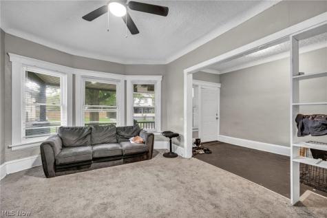 1352 E 86th Cleveland OH 44106