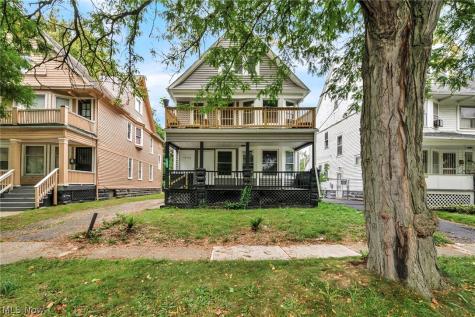 1352 E 86th Cleveland OH 44106