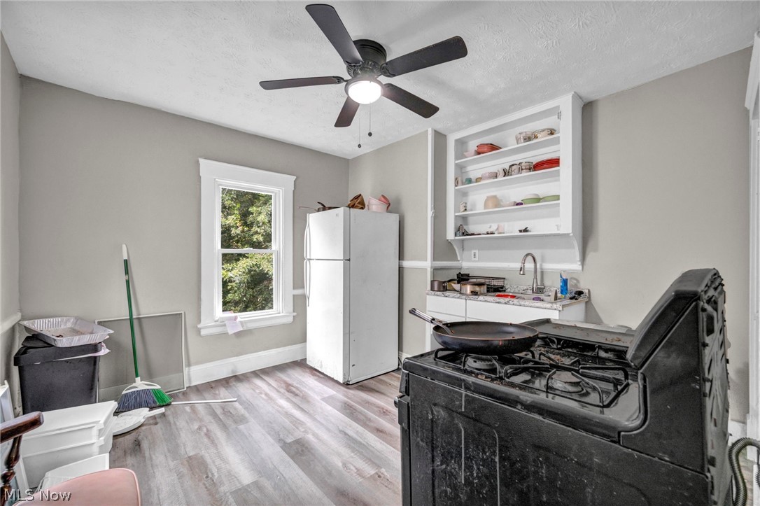 1352 E 86th Cleveland OH 44106