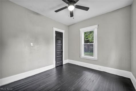 1352 E 86th Cleveland OH 44106