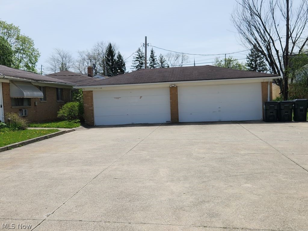 419 Center Road Bedford OH 44146
