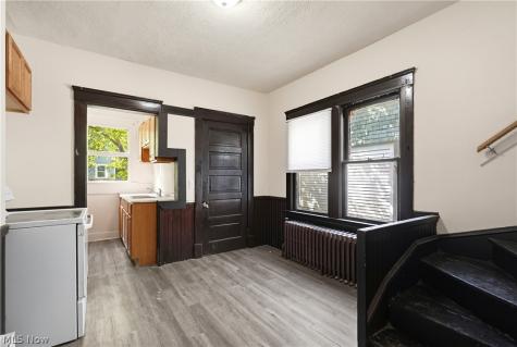 2200 E 81st Street Cleveland OH 44103