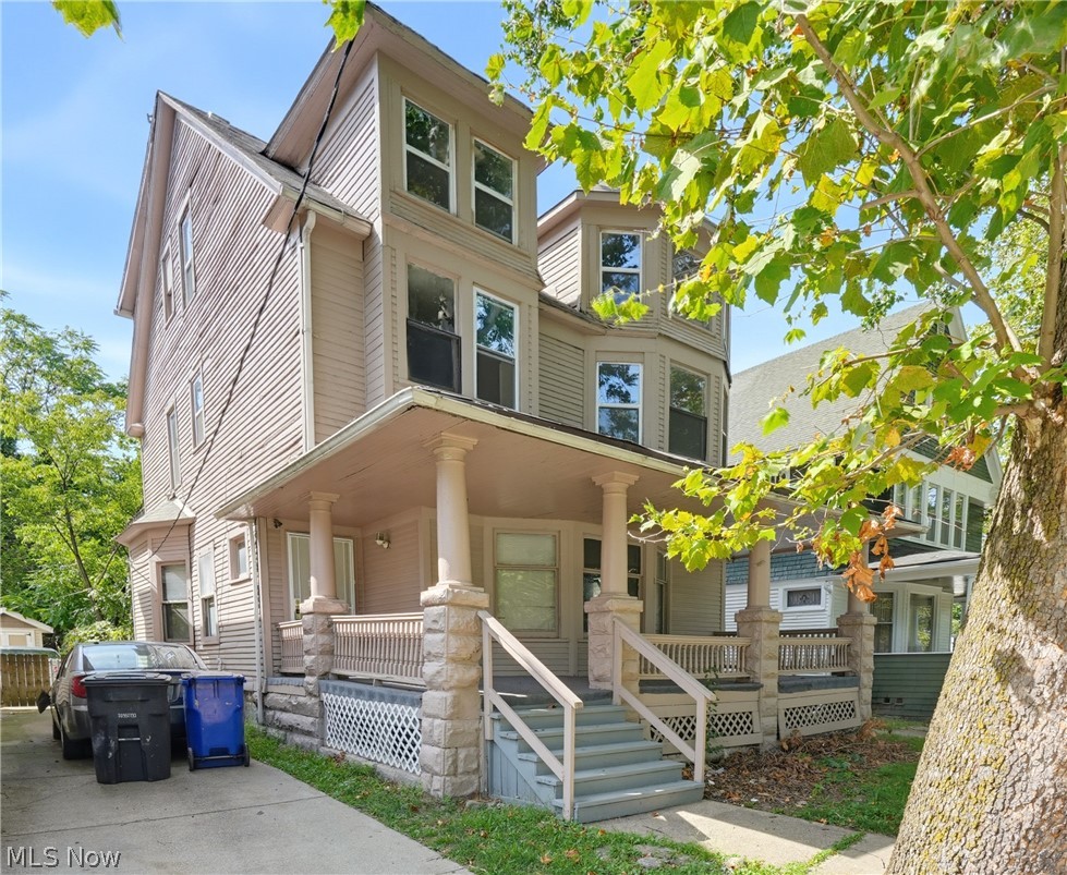 2200 E 81st Street Cleveland OH 44103