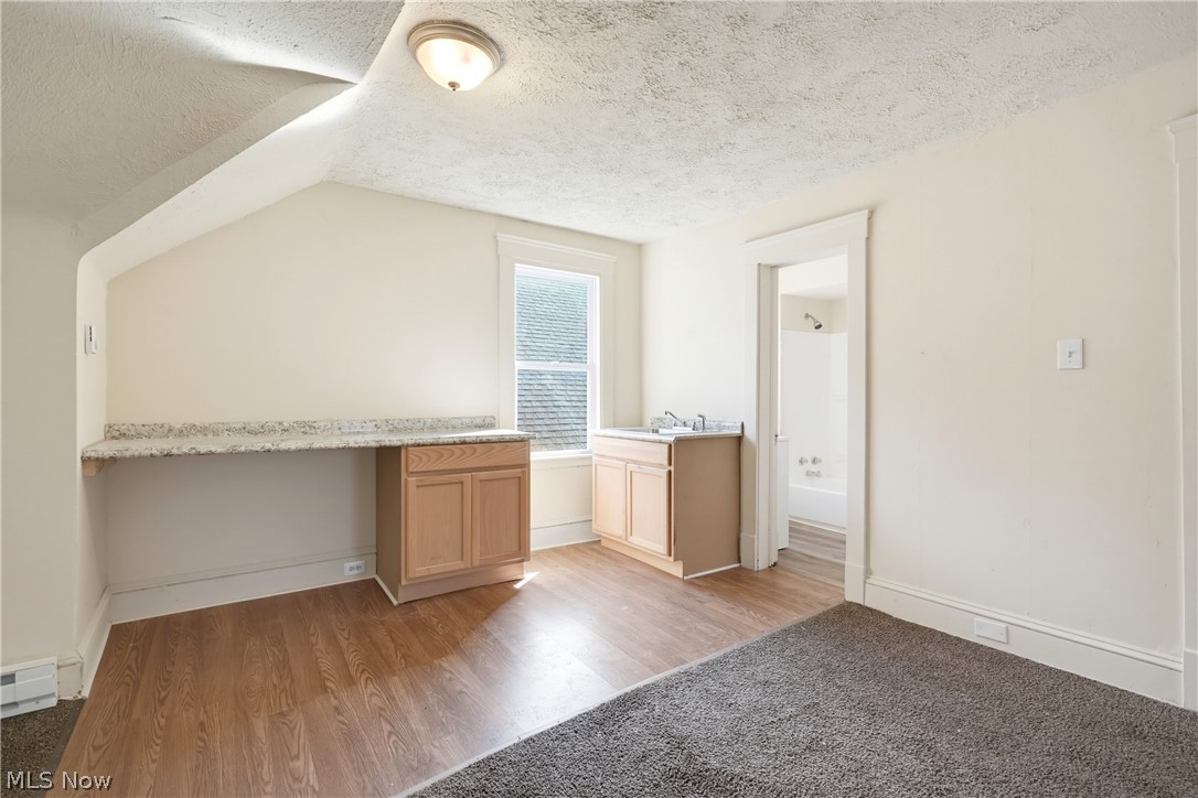 2200 E 81st Street Cleveland OH 44103